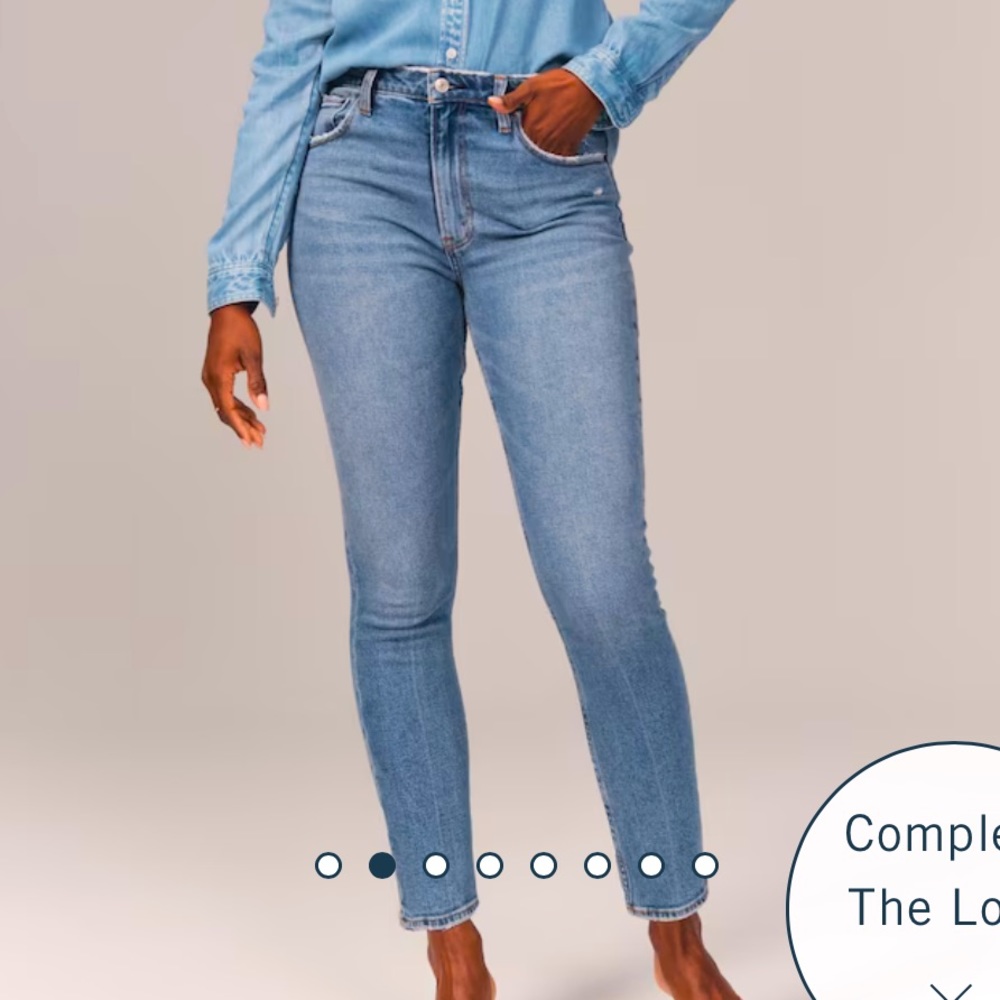 Abercrombie A&F Curve Love High Rise Skinny Jean 26S medium wash
